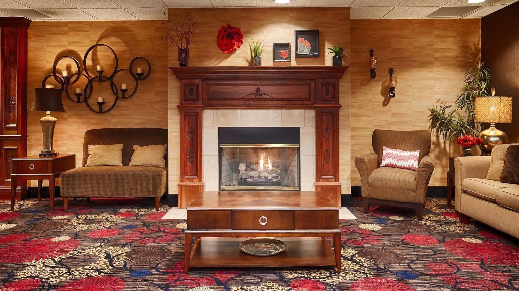 Best Western Plus Brandywine Inn & Suites Monticello Exterior photo